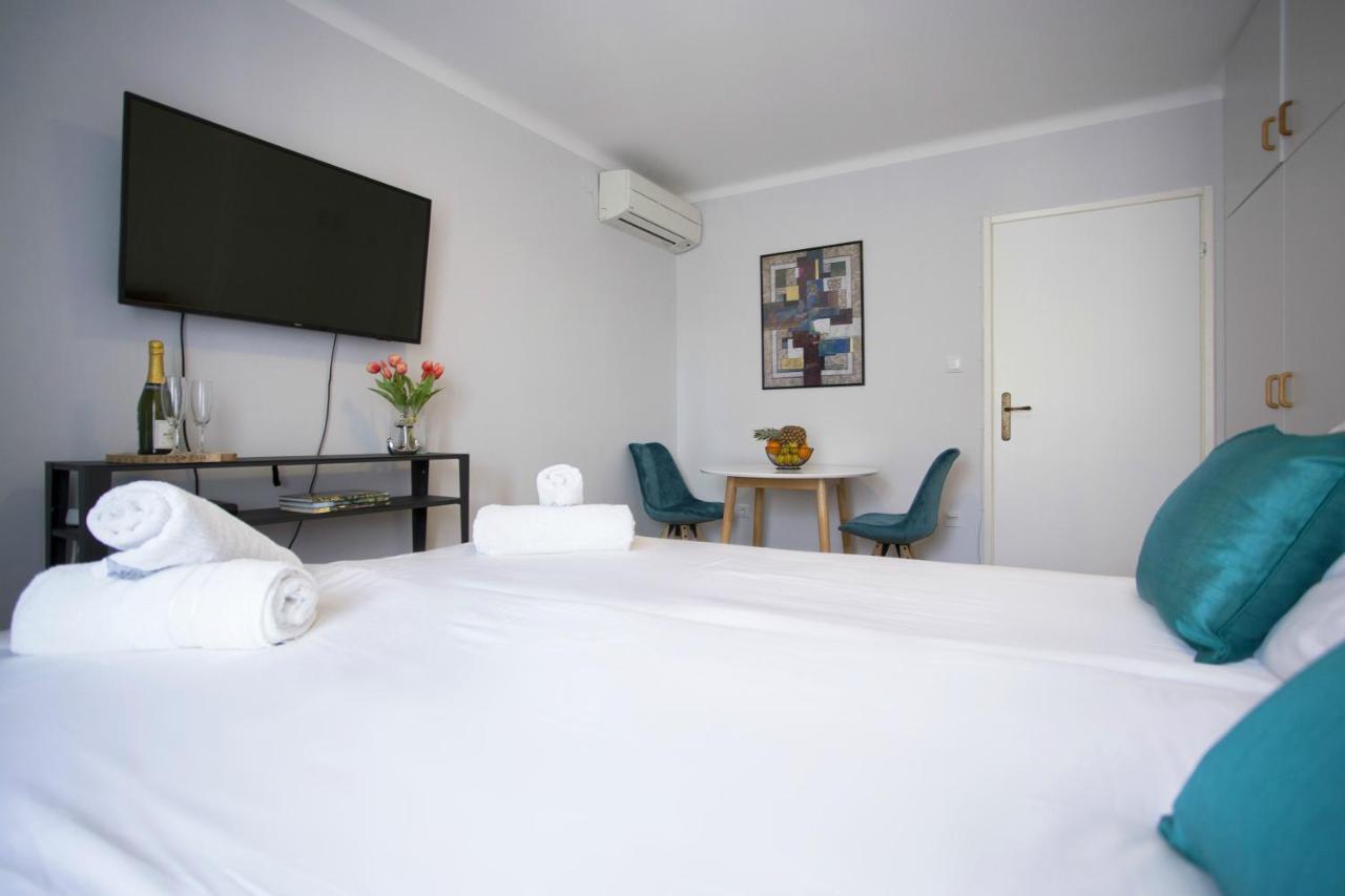 Studio Apartment Zen City Centre สปลิท ภายนอก รูปภาพ